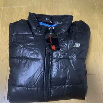 뉴발란스 블랙 다운 자켓