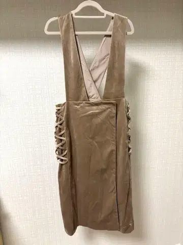 루즈 디아망 스웨이드 오버롤 스커트