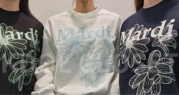 꽃무늬 프린트 트레이닝복