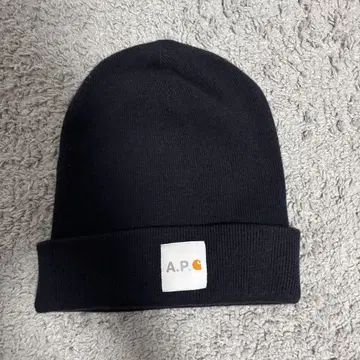 A.P.C. CARHARTT WIP 니트 모자 네이비 새상품급