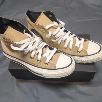 [ 미사용 새상품 ] 컨버스 하이컷 스니커즈 여성용 23.5cm