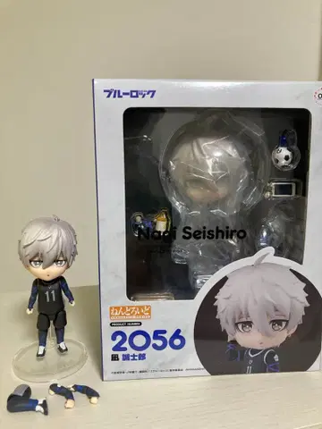 블루 록 나기 세이시로 피규어