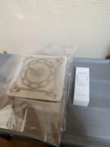 JILLSTUART 정사각형 박스