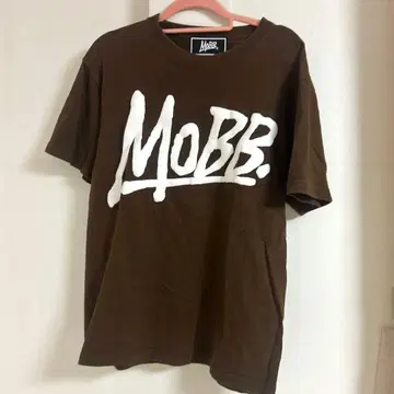 MOOB 티셔츠