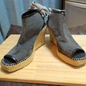 오픈토 웨지솔 샌들 made in Spain !