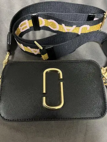 MARC JACOBS 블랙 숄더백