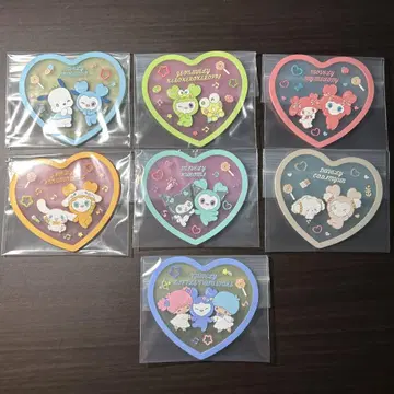 TWICE 산리오 콜라보 코스터