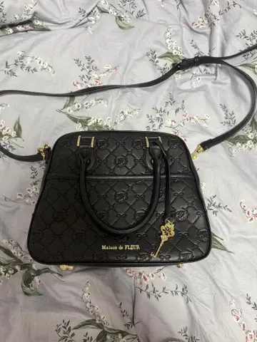 Maison de FLEUR 모노그램 트라페조이드 백