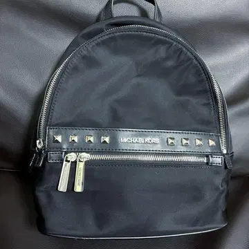 마이클코어스 백팩