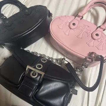 블랙과 핑크 숄더백 세트