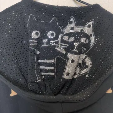라라큐브 고양이 디자인 블랙 후드티