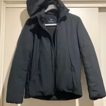 nano 다크 그레이 후드 부착 다운 자켓