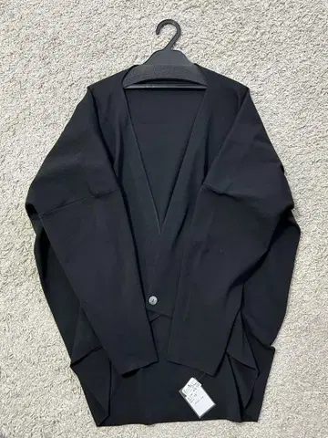 [ 미사용 새상품 ] CLOVE 2 way 스타일 가디건