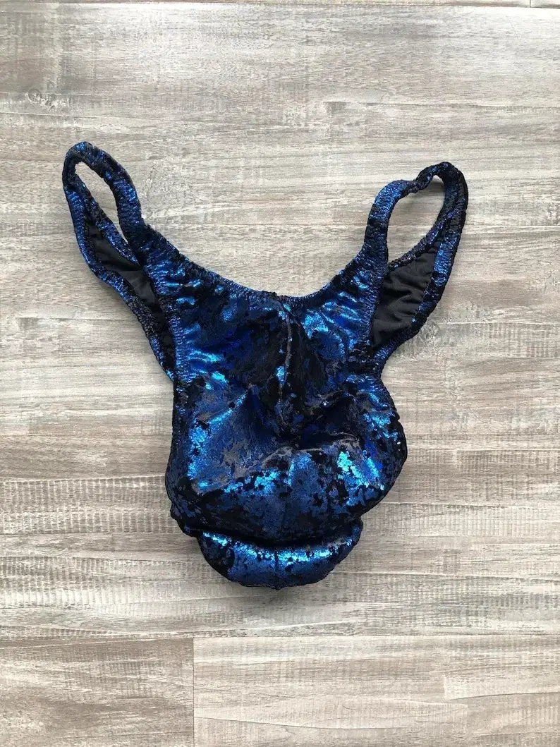 Competition sportswear, Versace imitation pants