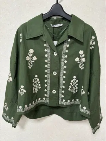 [새상품] ZARA 자라 상의 꽃무늬 자수 그린 자켓 L