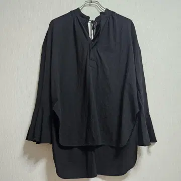 에트레토쿄 ETRE 플레어 슬리브 블라우스 블랙