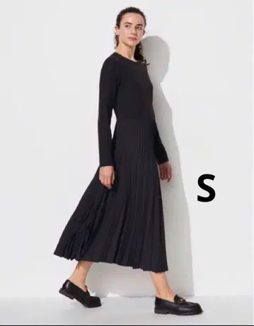 유니클로 콤비네이션 원피스 블랙