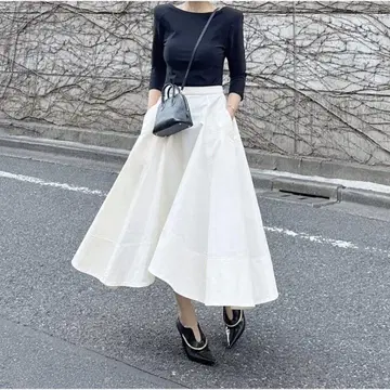 Cygne 시뉴 백 컨셔스 파워숄더 상의 Lise