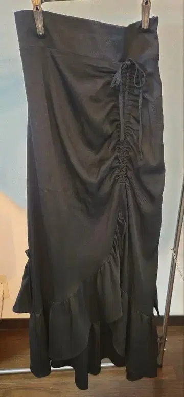 유메텐보 드로스트 아지메 프릴 머메이드 스커트 블랙