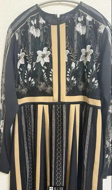 MURRAL Framed flower black dress