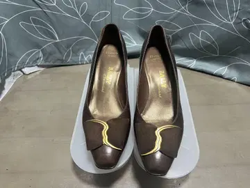 BALLY 브라운 펌프스 23.5cm