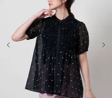 united arrows 2톤 도트 자카드 블라우스