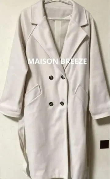 MAISON BREEZE 롱 코트 화이트 깔끔한