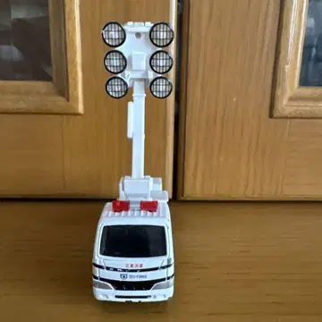 토미카 LED 조명 자동차 화이트