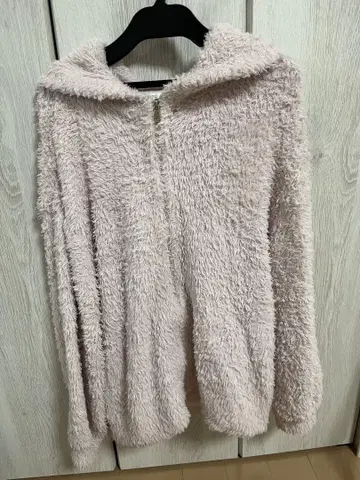 후드 부착 복슬복슬 룸웨어 옅은 핑크 젤라또피케