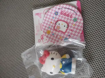 새상품 헬로키티 피규어와 미니 플레이트 세트