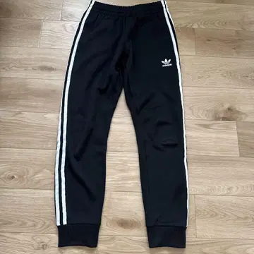adidas originals 트랙 팬츠 블랙