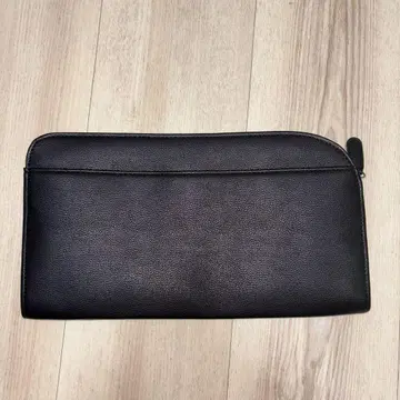 블랙 합성 피혁 클러치백