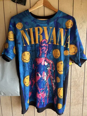 구제샵 구매 NIRVANA 컬러풀 T셔츠