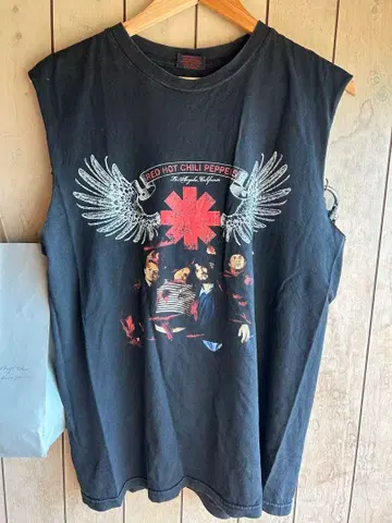 구제샵 구매 레드 핫 칠리 페퍼스 탱크탑