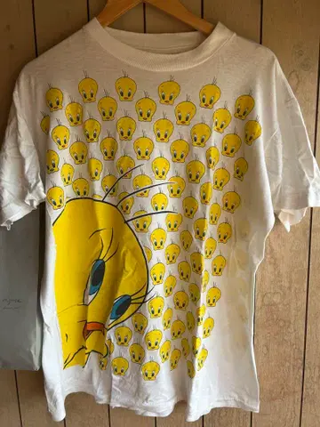 구제샵 구매 트위티 프린트 티셔츠