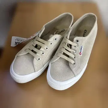 새상품 미사용 SUPERGA 스웨이드 스니커즈 베이지