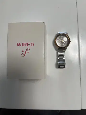 WIRED 아날로그 시계 실버/골드