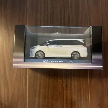 렉서스 LM 1/43 스케일 미니카 미사용 새상품