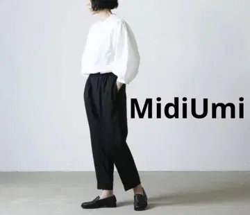 [ MidiUmi ] 새상품급 센터 프레스 이지 팬츠 블랙