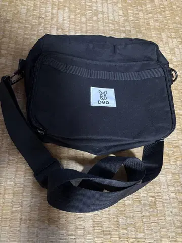 새상품급 DOD 다기능 숄더백
