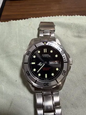CASIO EF-200 다이버 중고