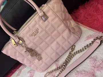 GUESS 백