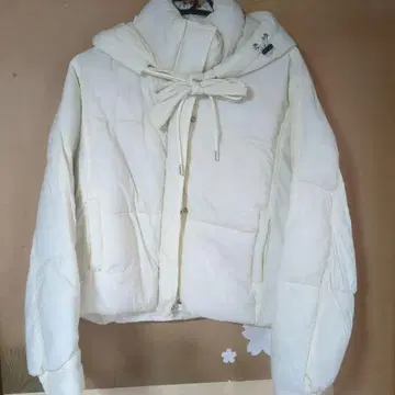 WEGO 화이트 다운