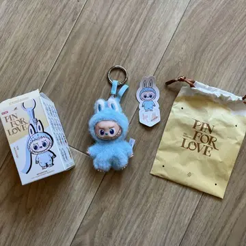 pin for love 미니 러브 알파벳 POPMART