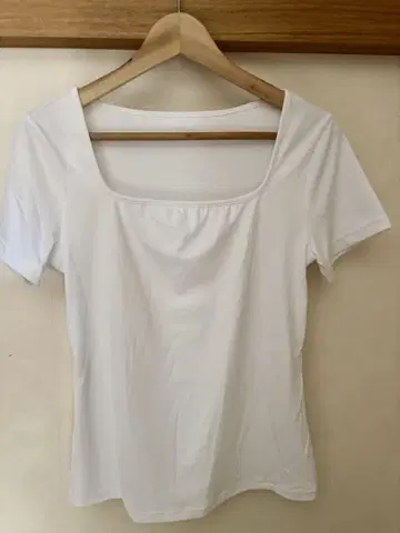 andar 스퀘어 넥 T셔츠