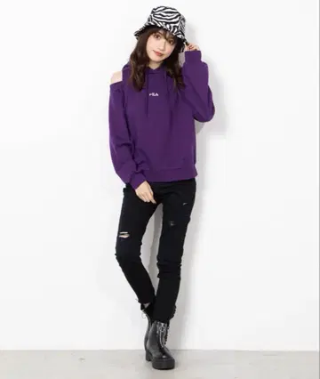 휠라 위고 콜라보 오픈 숄더 풀 후드티