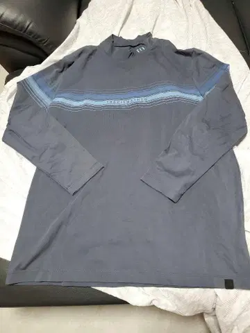 [ 새상품급 ] TRAVISMATHEW 긴팔 모크넥 그레이 XL