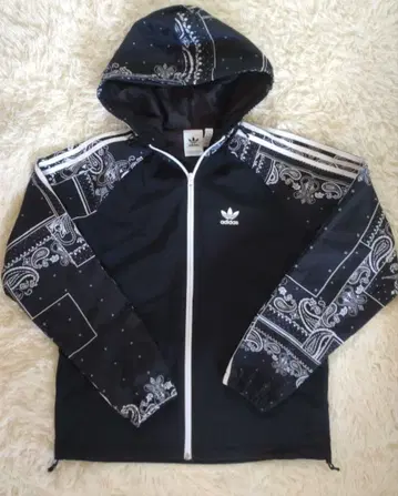 새상품급! 한 번 착용 아디다스 윈드브레이커 M