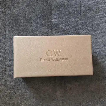 다니엘 웰링턴 DW00100107 손목시계