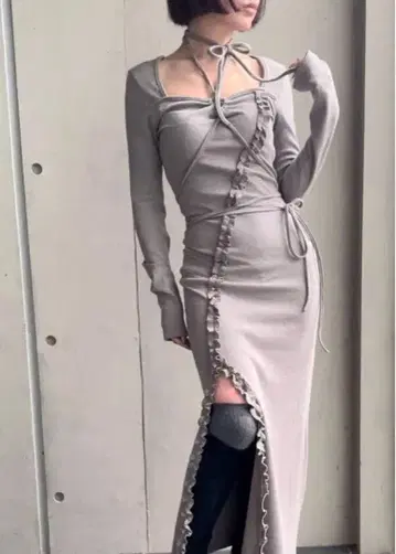 PELLICULE laceup frill slit onepiece